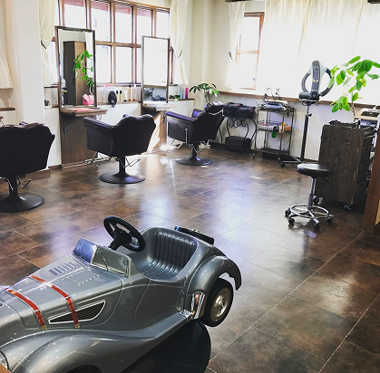 ヘアハウス　●●●●店　　　代表　●●　●●