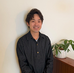 ヘアハウス　●●●●店　　　代表　●●　●●